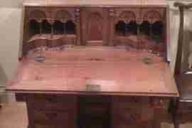 Benjamin Franklin's Kneehole Desk